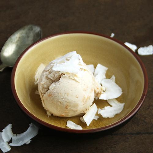 Homemade Keto Coconut Ice Cream