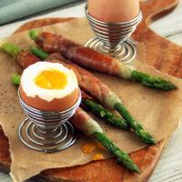 Prosciutto-wrapped Asparagus with Soft-boiled Eggs Keto